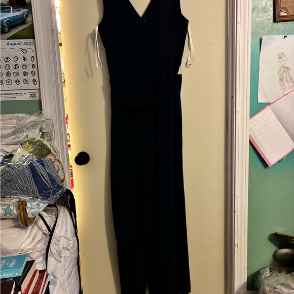 NWT Lilly Pultizer Jannah Full Length V-Neck Jumpsuit Open Neckline W Sash - Picture 9 of 11